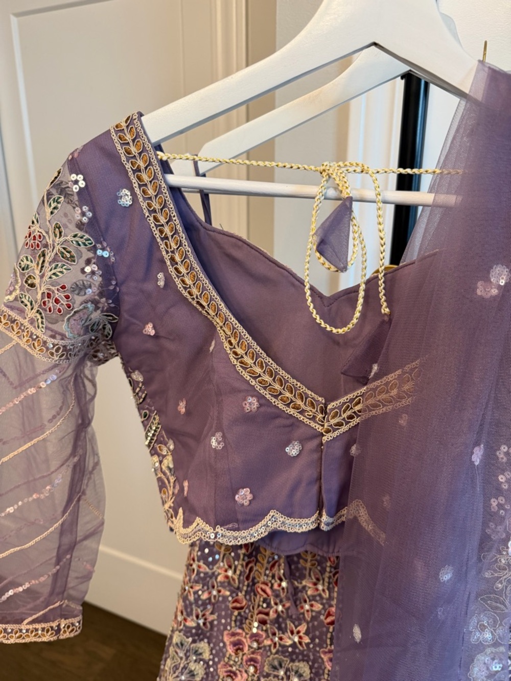 Mauve Lavender Floral Embroidered Lehenga 3 Piece Set - Small Like Brand New - Picture 5 of 16
